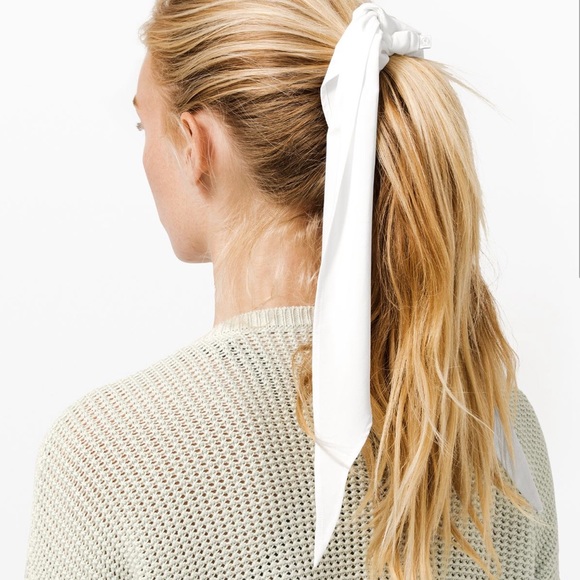 lululemon athletica Accessories - Uplift Scrunchie *Flow